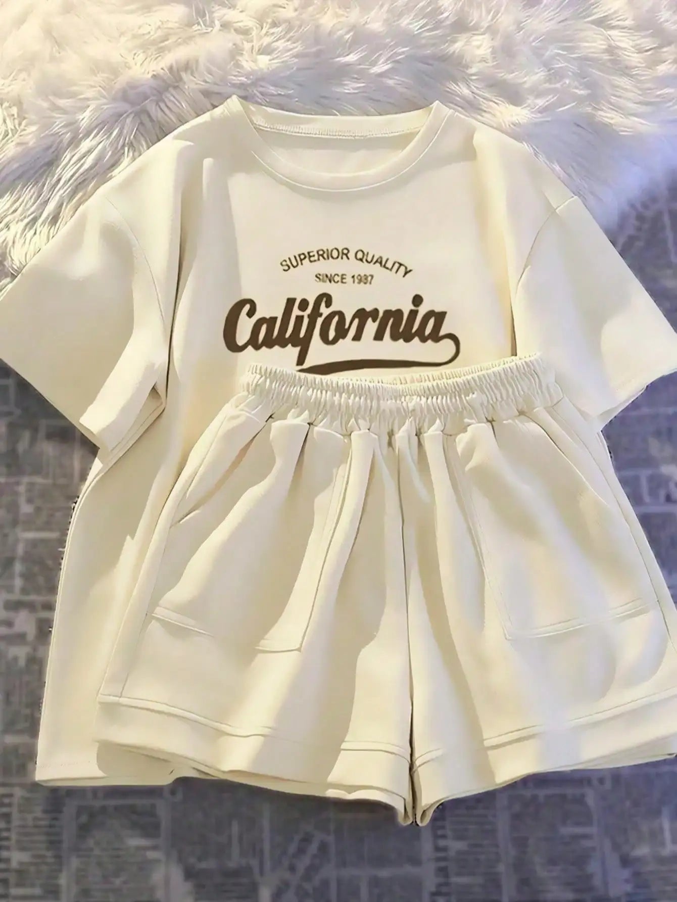Girls Striped T-Shirt & Shorts Set